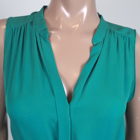 Aritzia Babaton Benedict Silk Dress Sleeveless Lightweight Pleated Green Medium - Picture 2 of 16